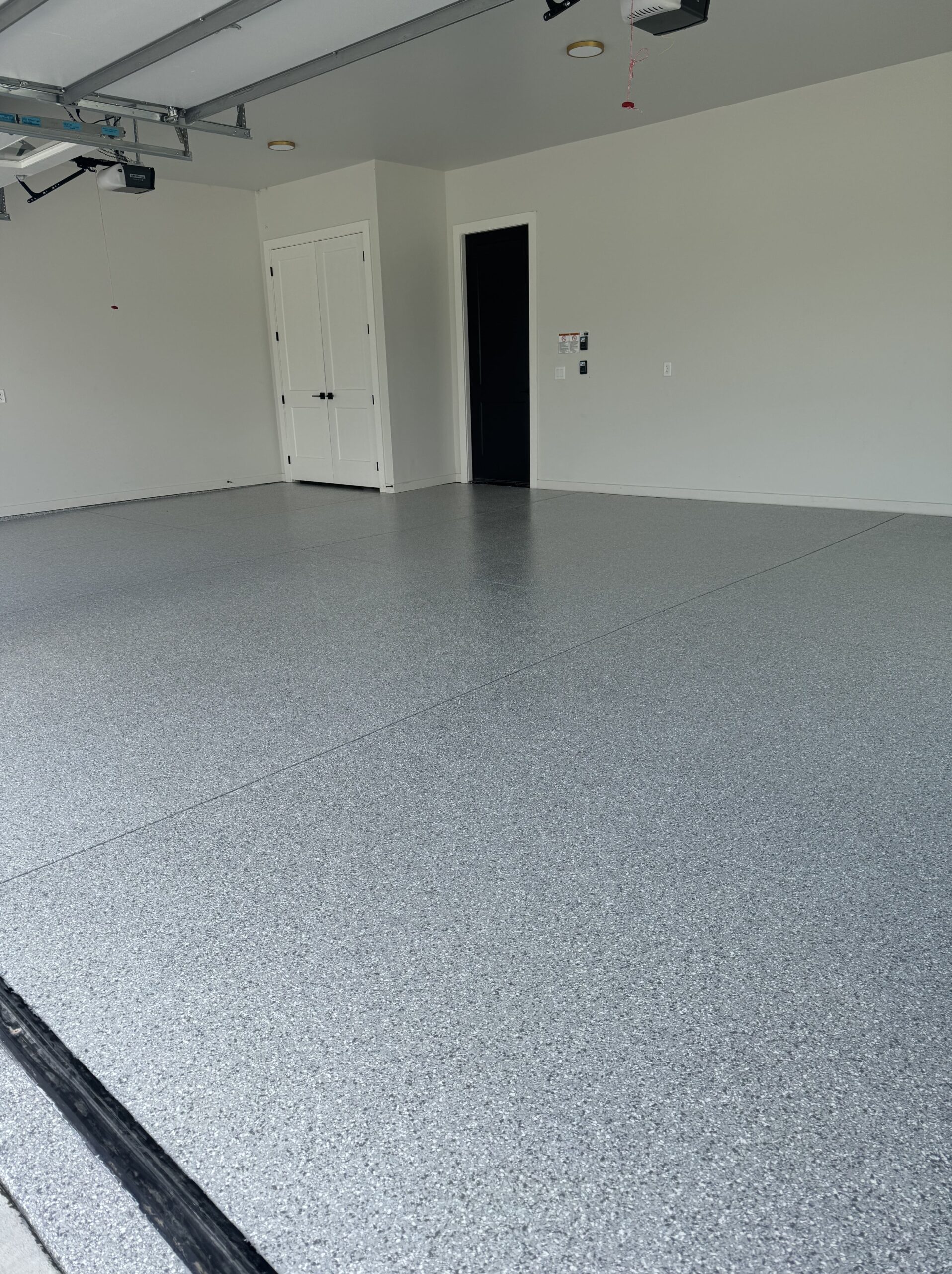 Garage epoxy flooring Oklahoma City-min